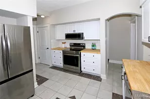 3092 Bellerive Dr, Saint Louis, MO 63121 - Photo 10