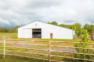 24265 Vinyard Rd, Cuba, MO 65453 - Photo 32