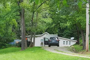 13339 Rosebank Ln, Saint Louis, MO 63122 - Photo 4