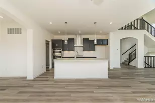 6730 Snowy Owl Ln, Affton, MO 63123 - Photo 10