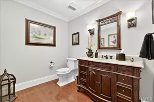 4 Ridgewood St, Ladue, MO 63124 - Photo 58