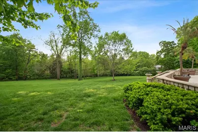 4 Ridgewood Street, Ladue, MO 63124 - Photo 54