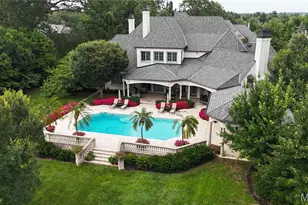 4 Ridgewood St, Ladue, MO 63124 - Photo 4