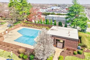 13515 Coliseum Dr, Chesterfield, MO 63017 - Photo 28