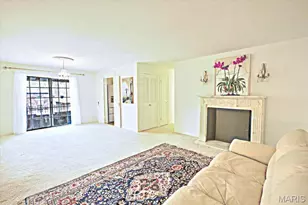 13515 Coliseum Dr, Chesterfield, MO 63017 - Photo 12