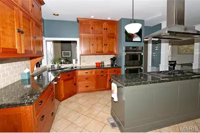 589 Wetherby Terrace Drive, Ballwin, MO 63021 - Photo 8