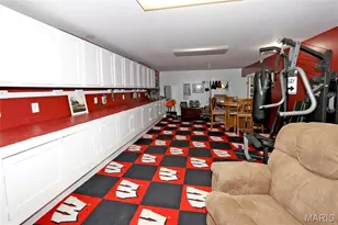 589 Wetherby Terrace Dr, Ballwin, MO 63021 - Photo 34