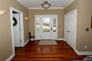 589 Wetherby Terrace Dr, Ballwin, MO 63021 - Photo 2