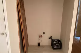 7143 Roland Blvd, Northwoods, MO 63121 - Photo 32