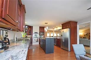 2248 Ridgley Woods Dr, Chesterfield, MO 63005 - Photo 14