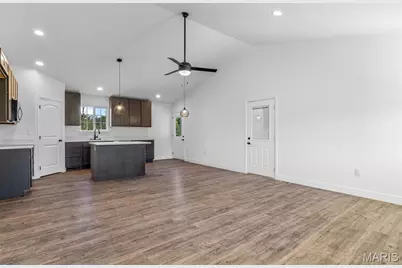 308 Blackberry Lane, Bismarck, MO 63624 - Photo 18