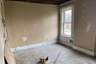 6010 Bartmer Ave, Saint Louis, MO 63112 - Photo 10