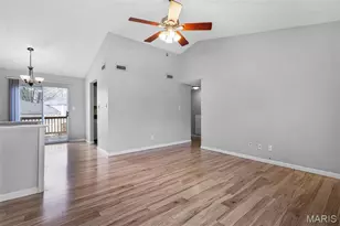 1631 E Swan Cir, Saint Louis, MO 63144 - Photo 4