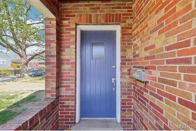 8724 Magdalen Avenue, Saint Louis, MO 63144 - Photo 6