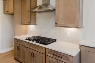 5333 Tesson Ct, Saint Louis, MO 63128 - Photo 6