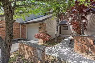 1747 Russet Valley Dr, Saint Louis, MO 63146 - Photo 2