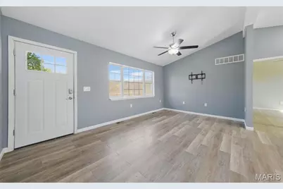 908 Railroad Avenue, Foley, MO 63347 - Photo 8