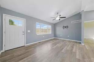 908 Railroad Ave, Foley, MO 63347 - Photo 8