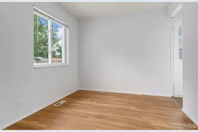 1455 Burnside Court, Florissant, MO 63031 - Photo 10