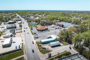 327 N Jefferson St, St James, MO 65559 - Photo 6