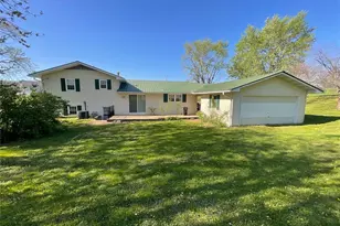 3103 Bloomfield Rd, Cape Girardeau, MO 63703 - Photo 2