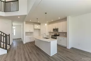 717 Southerland Dr, O'Fallon, MO 63368 - Photo 10