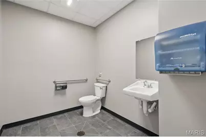 581 E Cherry Street, Troy, MO 63379 - Photo 14