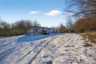 90 New Hope Rd, Elsberry, MO 63343 - Photo 2