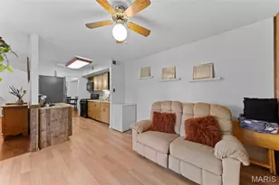 11151 Whispering Oaks Dr, Saint Louis, MO 63136 - Photo 8