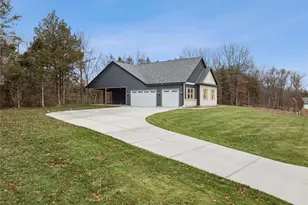 431 Shady Trail Dr, Troy, MO 63379 - Photo 6