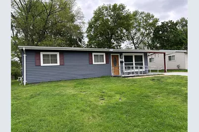 1700 Kay Drive, Florissant, MO 63031 - Photo 1
