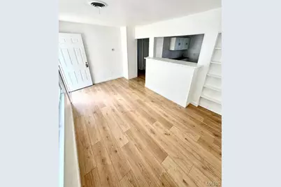 10117 Duke Drive, Saint Louis, MO 63136 - Photo 6