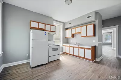 7220 Pennsylvania Avenue, Saint Louis, MO 63111 - Photo 4