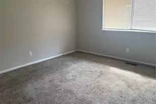 5012 Trailbend Dr, Black Jack, MO 63033 - Photo 8