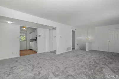 9106 W Swan Circle, Saint Louis, MO 63144 - Photo 8