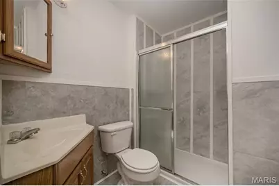 12050 Maidstone Court, Florissant, MO 63033 - Photo 24