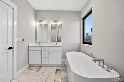 1017 River Bluff Drive, Washington, MO 63090 - Photo 32