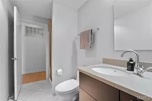 915 Olive St, Saint Louis, MO 63101 - Photo 30