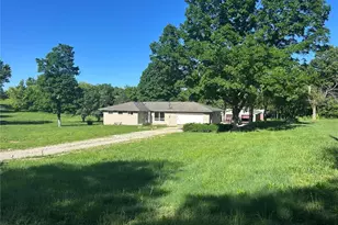 12219 Peter Moore Ln, De Soto, MO 63020 - Photo 2