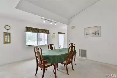 1306 Glendale Gardens Drive #C, Glendale, MO 63122 - Photo 10