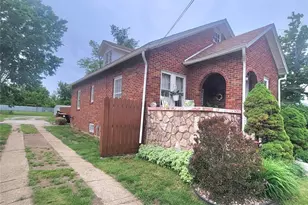 323 W Ross St, Palmyra, MO 63461 - Photo 4