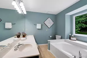 1519 Glenn Brooke Woods Cir, Ballwin, MO 63021 - Photo 20