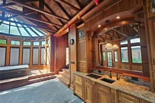 3130 Russell Blvd, Saint Louis, MO 63104 - Photo 2