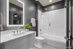 155 Gay Ave, Clayton, MO 63105 - Photo 24