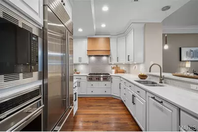 155 Gay Avenue, Clayton, MO 63105 - Photo 10