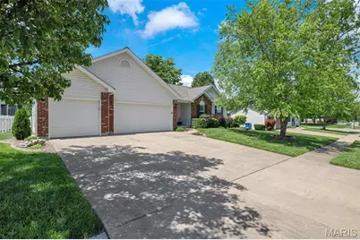 219 Niagra Drive, Wentzville, MO 63385 - Photo 2