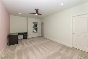 111 N Mosley Rd, Saint Louis, MO 63141 - Photo 28
