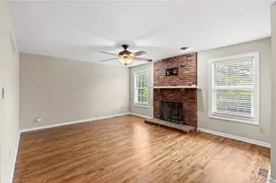 5108 Kennerly Pl Dr, Saint Louis, MO 63128 - Photo 4