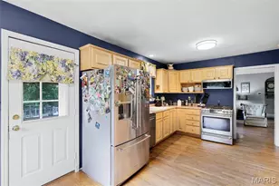 2801 Eldon Ave, Maryland Heights, MO 63043 - Photo 14