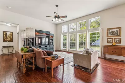 409 Griffith Lane, Chesterfield, MO 63005 - Photo 10